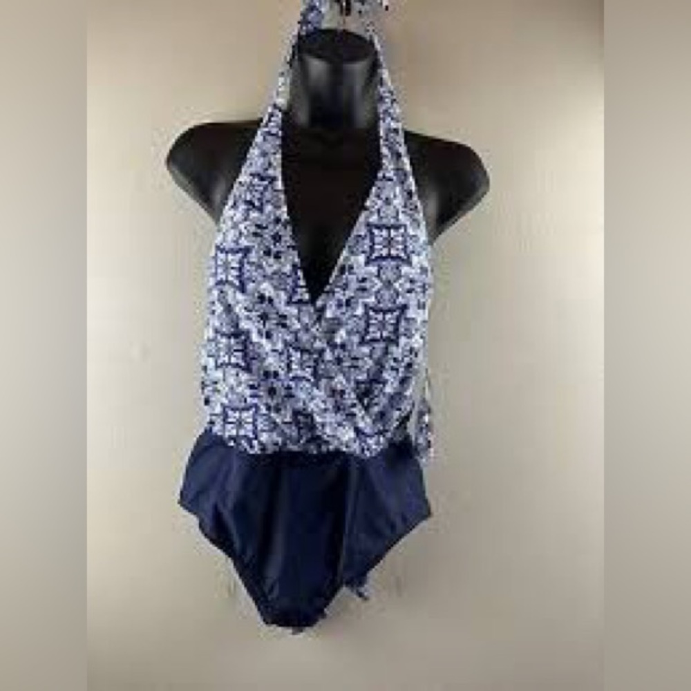 NINE WEST / Blue & White Tile Print Swim Suit - Sz. L - NWT